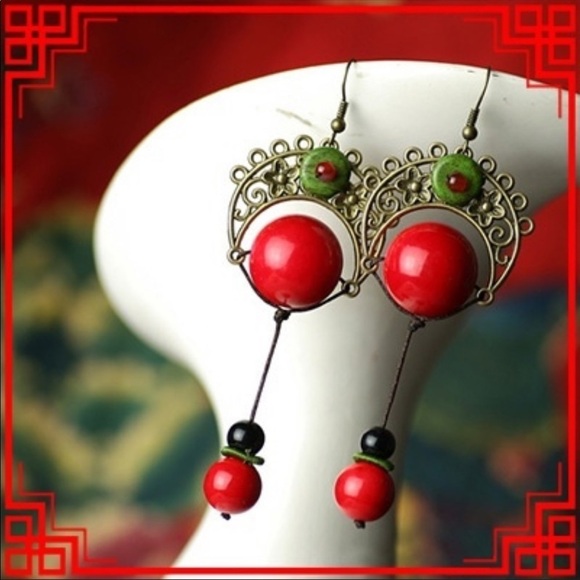 Asian beaded large statement dangle earrings - Picture 1 of 3